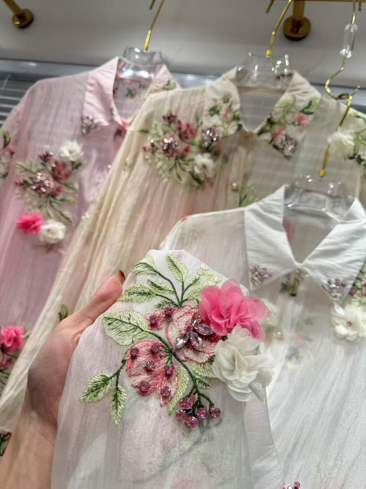 Luxury Style Flowers Embroider - Luxury Lifestyle Women recension och pris