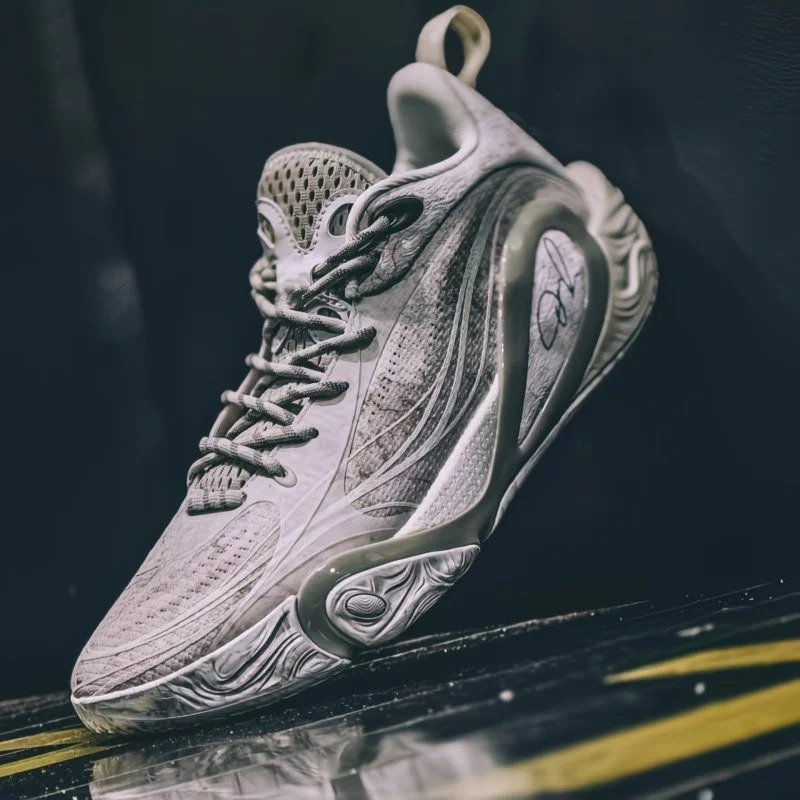 Luxury Brand Basketball Traini - Luxury Lifestyle Brand recension och pris